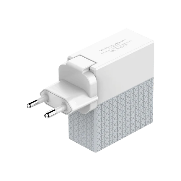 RONIN R-315 65W PD+QC charger White plug view