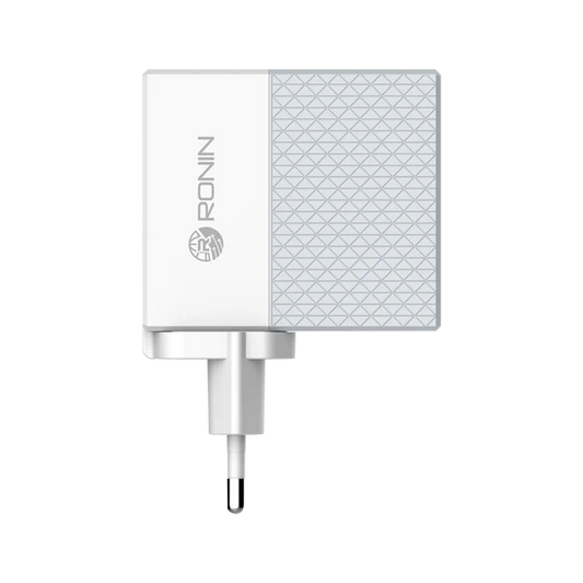 RONIN R-315 65W PD+QC charger White side view